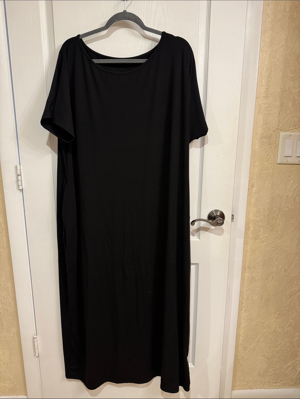 Everyday Black Women’s Maxi Relaxed Tee Dress